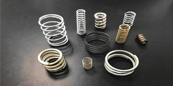 弹簧拉力与伸长量的关系